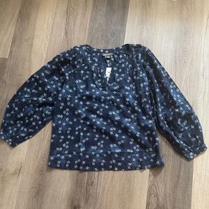 Style&Co Chic Navy Floral Blouse Size PS